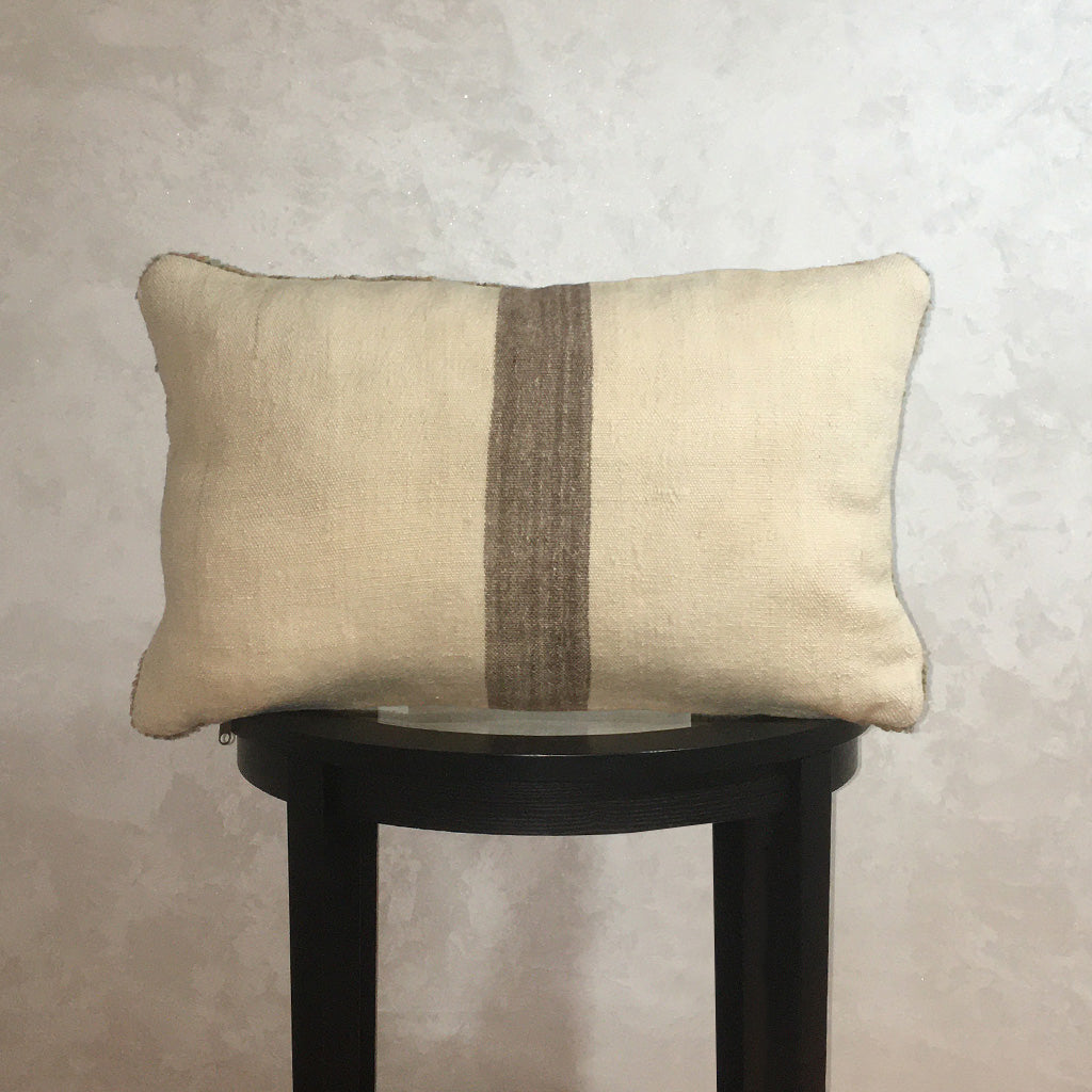 Vintage Moroccan Wool Pillow, Berber Wool Cushion Cover Olive Light 16"x23" - Moroccan Interior