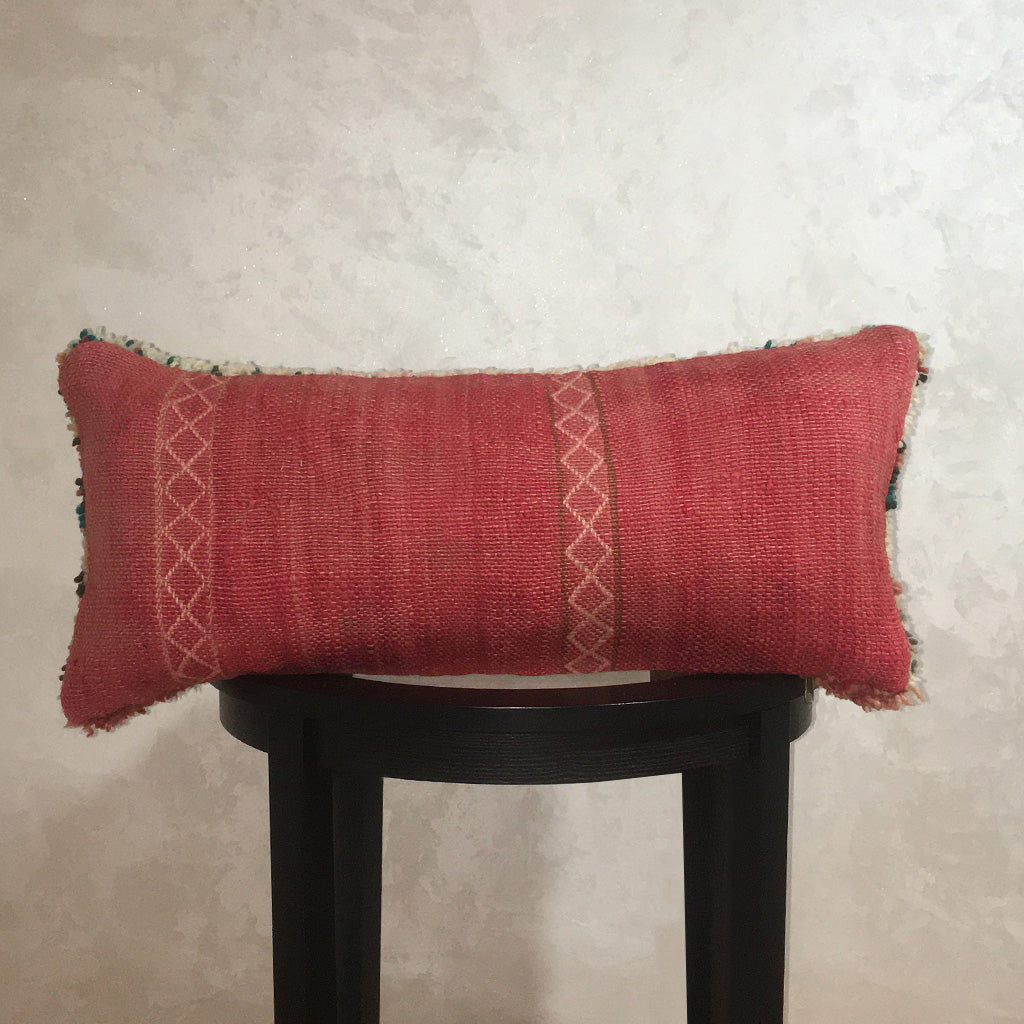 Vintage Moroccan Wool Pillow Lumbar, Berber Wool Cushion Cover Pale Red 11"x27" - Moroccan Interior